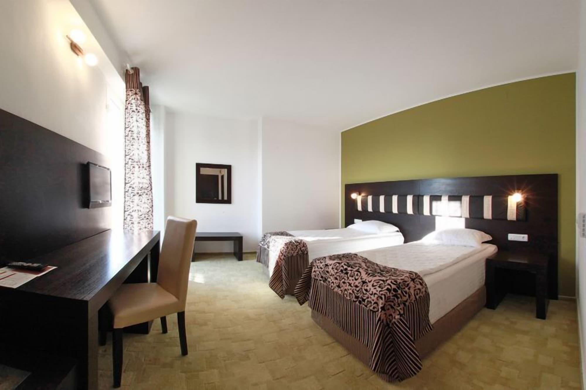 Hotel Sydney كرايوفا المظهر الخارجي الصورة