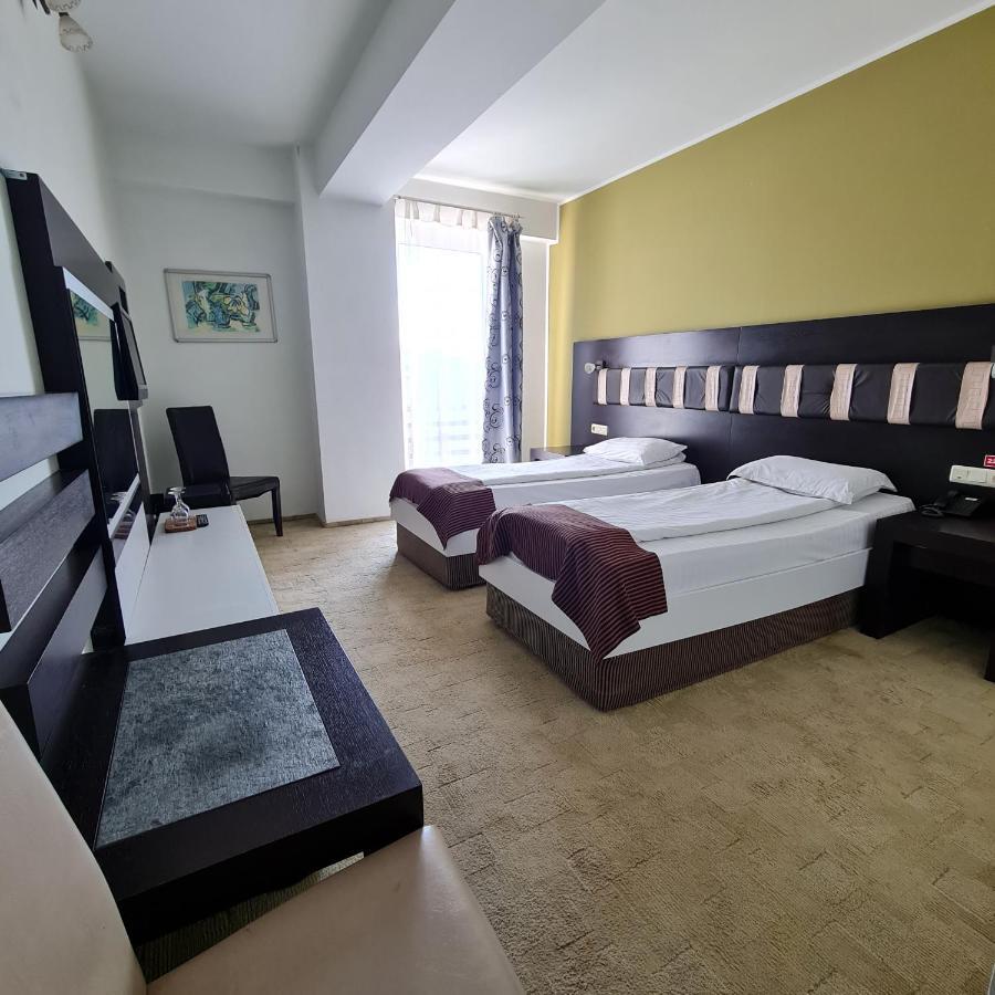 Hotel Sydney كرايوفا المظهر الخارجي الصورة