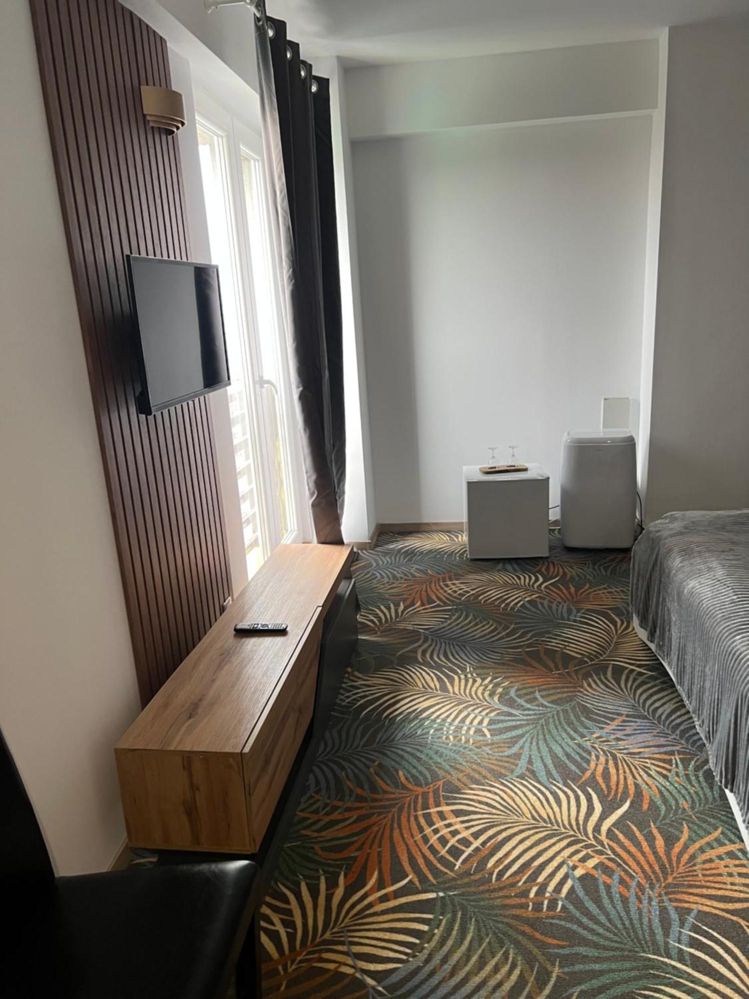 Hotel Sydney كرايوفا المظهر الخارجي الصورة