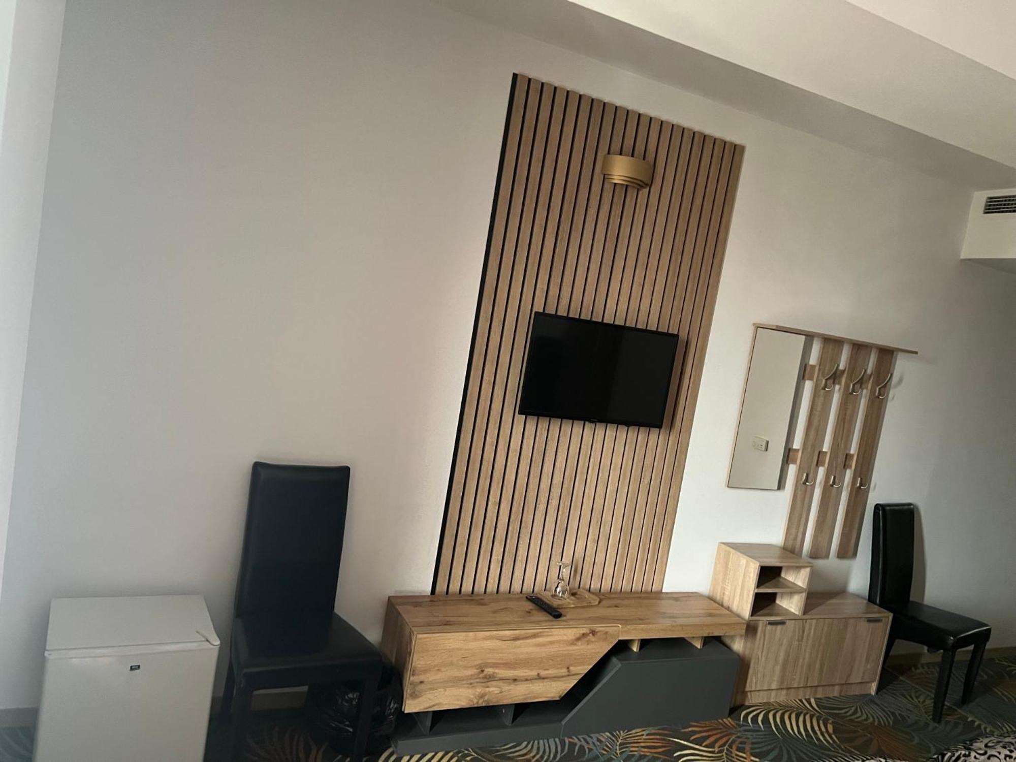 Hotel Sydney كرايوفا المظهر الخارجي الصورة