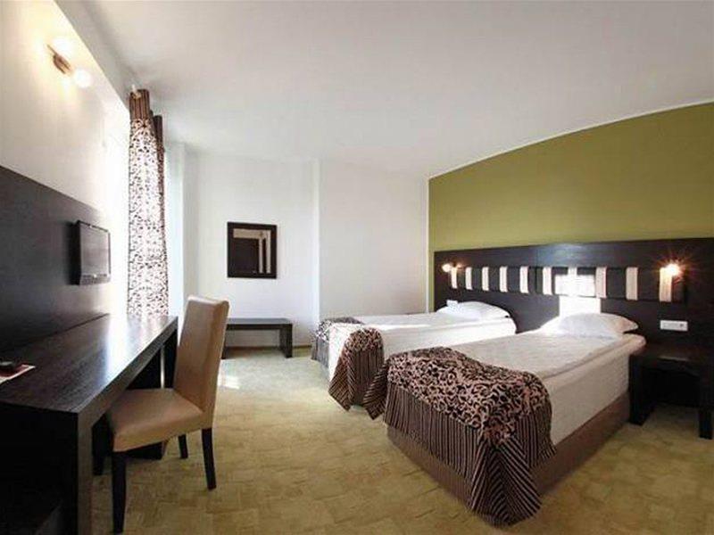 Hotel Sydney كرايوفا الغرفة الصورة